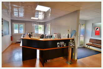 Ma-Cabane - Vente Local commercial FROGES, 670 m²