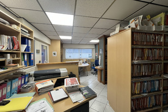 Ma-Cabane - Vente Local commercial Guillac, 510 m²