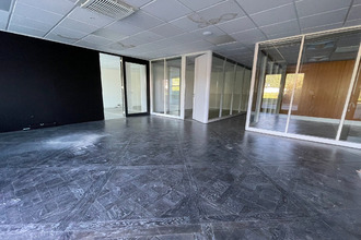 Ma-Cabane - Vente Local commercial Hauterives, 3000 m²