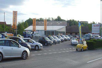 Ma-Cabane - Vente Local commercial L'Isle-d'Abeau, 352 m²