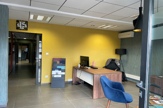 Ma-Cabane - Vente Local commercial La Crau, 200 m²