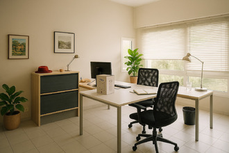 Ma-Cabane - Vente Local commercial LA SEYNE-SUR-MER, 900 m²