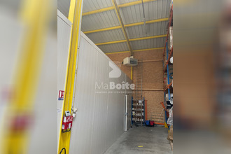 Ma-Cabane - Vente Local commercial LE CHAMBON-FEUGEROLLES, 935 m²