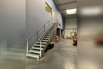 Ma-Cabane - Vente Local commercial LE COTEAU, 360 m²