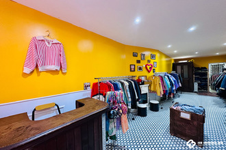 Ma-Cabane - Vente Local commercial LE COTEAU, 35 m²