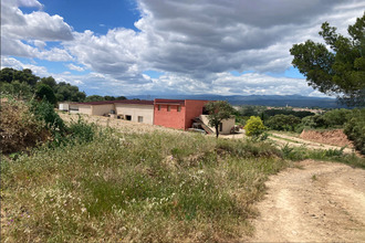 Ma-Cabane - Vente Local commercial LEZIGNAN-CORBIERES, 680 m²