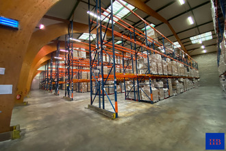 Ma-Cabane - Vente Local commercial MORTREE, 3600 m²