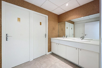 Ma-Cabane - Vente Local commercial PARIS 12, 158 m²