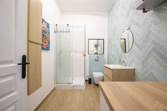 Ma-Cabane - Vente Local commercial PARIS 18, 65 m²
