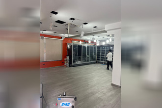 Ma-Cabane - Vente Local commercial PARIS 19, 104 m²
