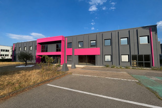 Ma-Cabane - Vente Local commercial Saint-Étienne, 2560 m²