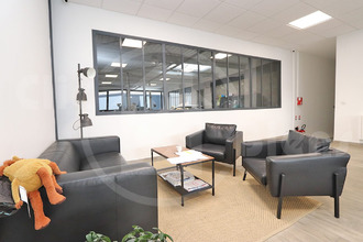 Ma-Cabane - Vente Local commercial Saint-Cyr-l'École, 412 m²