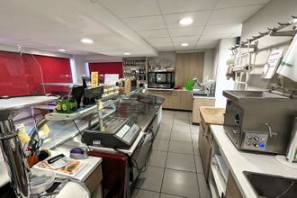 Ma-Cabane - Vente Local commercial SAINT-EGREVE, 106 m²