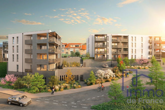 Ma-Cabane - Vente Local commercial Saint-Genest-Lerpt, 295 m²