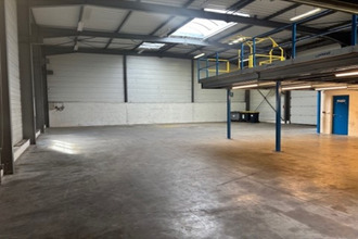 Ma-Cabane - Vente Local commercial SAINT-JEAN-BONNEFONDS, 580 m²