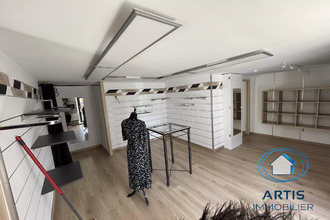 Ma-Cabane - Vente Local commercial Saint-Pée-sur-Nivelle, 77 m²