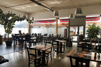 Ma-Cabane - Vente Local commercial Saint-Pierre-d'Albigny, 120 m²