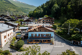 Ma-Cabane - Vente Local commercial Séez, 401 m²