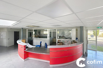 Ma-Cabane - Vente Local commercial Serres-Castet, 1069 m²