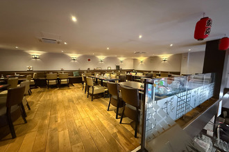 Ma-Cabane - Vente Local commercial SEVRES, 180 m²