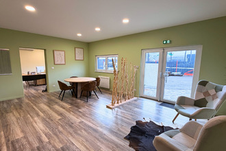 Ma-Cabane - Vente Local commercial Soultz-Haut-Rhin, 252 m²