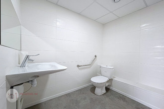 Ma-Cabane - Vente Local commercial Suresnes, 122 m²