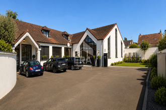 Ma-Cabane - Vente Local commercial TRIEL-SUR-SEINE, 499 m²