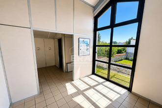 Ma-Cabane - Vente Local commercial TRIEL-SUR-SEINE, 499 m²