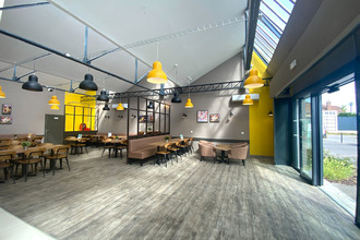 Ma-Cabane - Vente Local commercial TROYES, 3213 m²