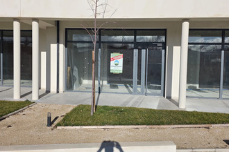 Ma-Cabane - Vente Local commercial VELLERON, 44 m²