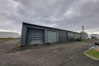 Ma-Cabane - Vente Local commercial VILLEFRANCHE-SUR-SAONE, 2300 m²