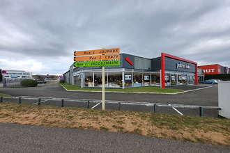 Ma-Cabane - Vente Local commercial VILLEFRANCHE-SUR-SAONE, 2300 m²