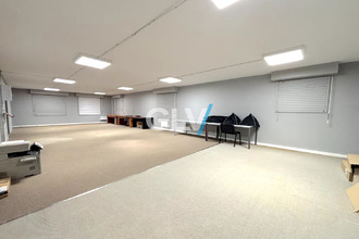 Ma-Cabane - Vente Local commercial VILLENEUVE-D'ASCQ, 750 m²