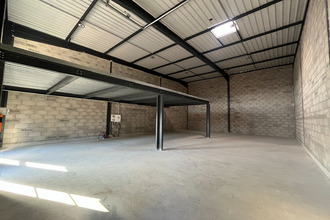 Ma-Cabane - Vente Local commercial VILLETTE-D'ANTHON, 218 m²