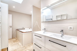 Ma-Cabane - Vente Maison ANGERS, 231 m²