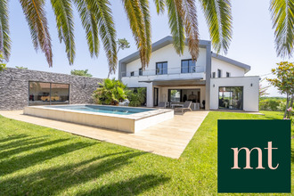Ma-Cabane - Vente Maison Anglet, 264 m²