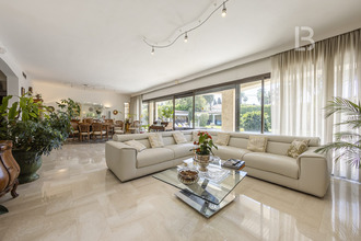 Ma-Cabane - Vente Maison Antibes, 200 m²