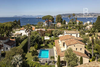 Ma-Cabane - Vente Maison Antibes, 200 m²