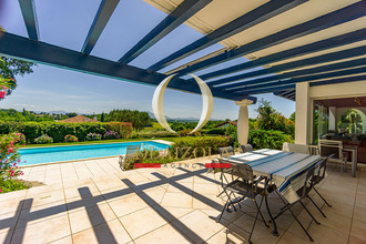 Ma-Cabane - Vente Maison ARBONNE, 211 m²