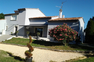 Ma-Cabane - Vente Maison BARJAC, 160 m²