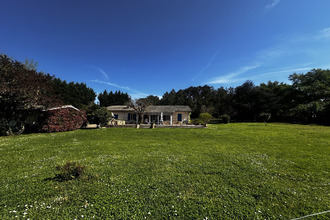 Ma-Cabane - Vente Maison Bayas, 211 m²
