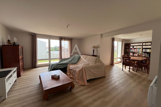 Ma-Cabane - Vente Maison BEAULIEU-SOUS-LA-ROCHE, 137 m²