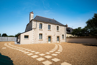 Ma-Cabane - Vente Maison BECON-LES-GRANITS, 211 m²