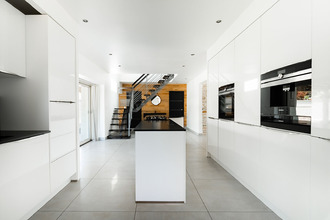 Ma-Cabane - Vente Maison BECON-LES-GRANITS, 211 m²