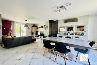 Ma-Cabane - Vente Maison Bourg, 239 m²