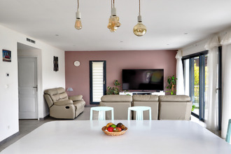 Ma-Cabane - Vente Maison Bourg-Saint-Bernard, 184 m²