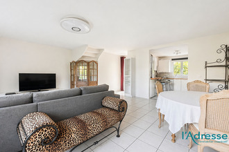 Ma-Cabane - Vente Maison BUSSY-SAINT-GEORGES, 118 m²