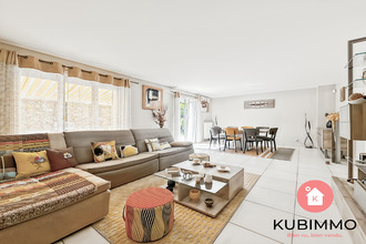 Ma-Cabane - Vente Maison Bussy-Saint-Georges, 113 m²