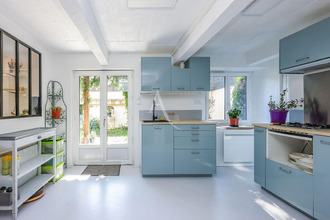 Ma-Cabane - Vente Maison CAHUZAC-SUR-VERE, 219 m²
