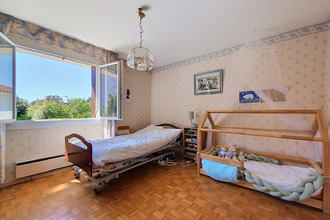 Ma-Cabane - Vente Maison CALUIRE-ET-CUIRE, 207 m²